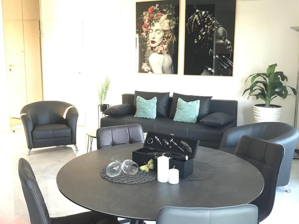 Hedonist-Luxury 2 Bedroom Apartment With Private Hot Tub, Garden And Free Parking Trogir Ngoại thất bức ảnh